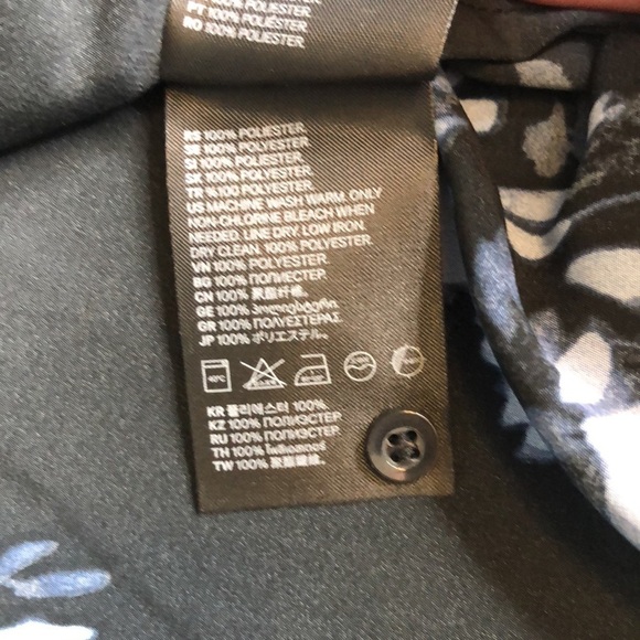 H & M Floral Long Sleeve Button Up Blouse Size 4 - Picture 11 of 12